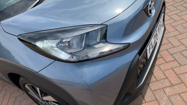 Toyota Aygo X 1.0 VVT-i Edge 5dr Petrol Hatchback